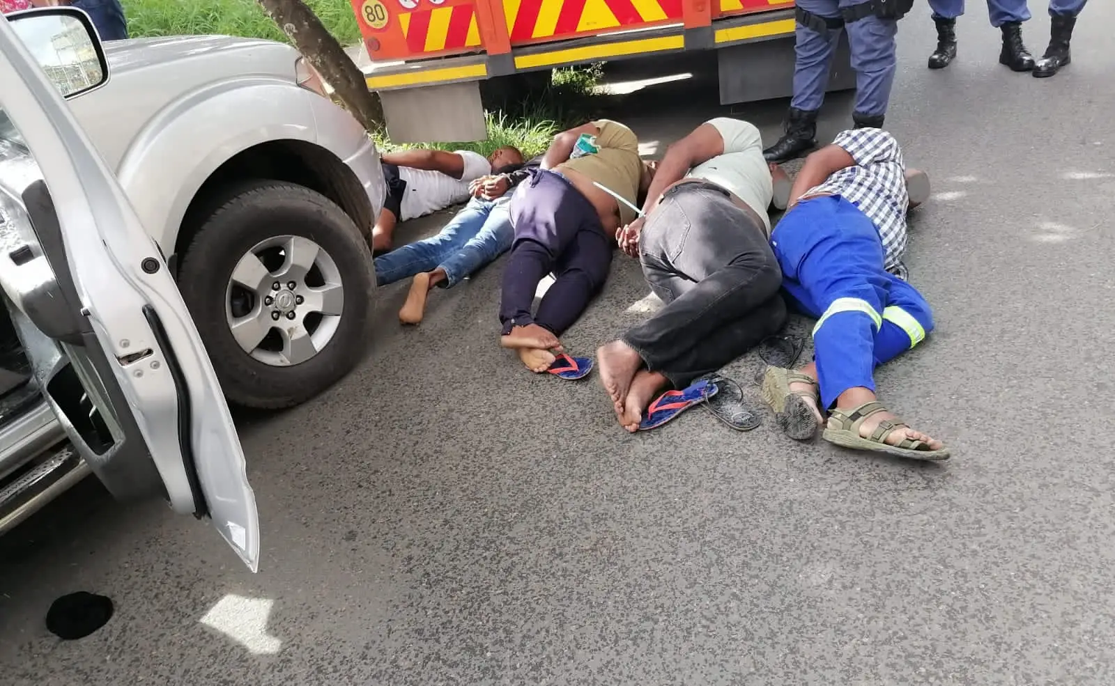 KZN police thwart alleged hitmen’s assassination plans, recover AK47 rifles