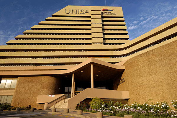 Nzimande places UNISA under administration